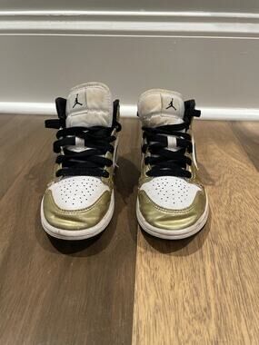 Jordan 1 Mid Sneakers Size 12C White Metallic Gold